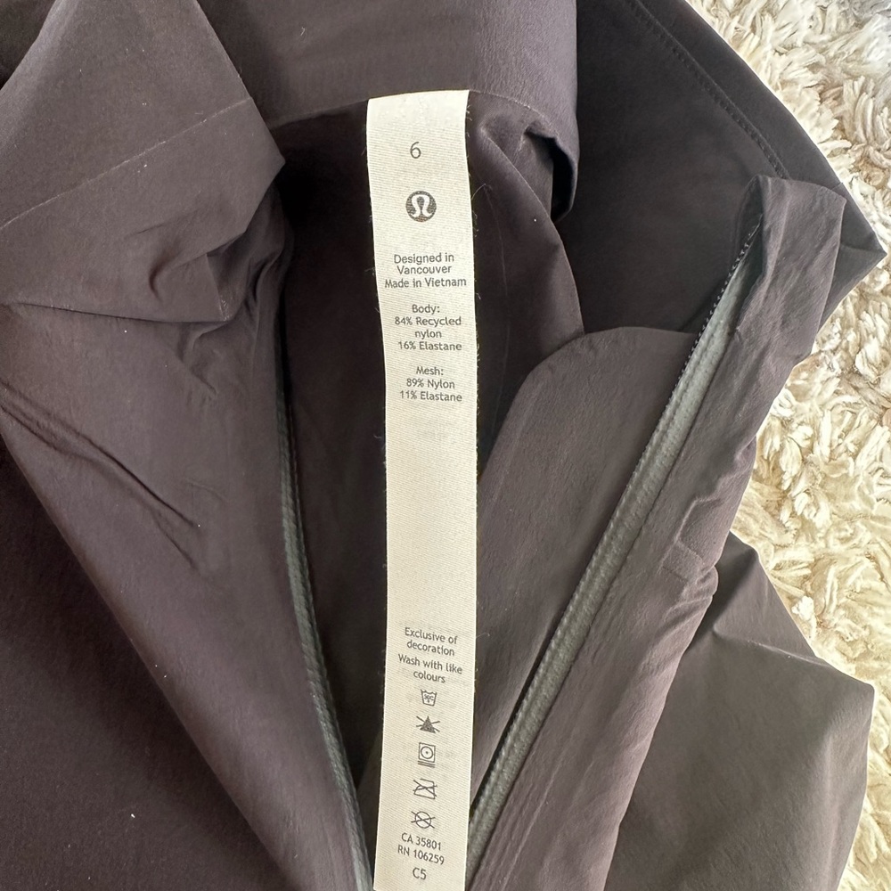 Lululemon Fast and Free Windbreaker - Picture 9 of 14